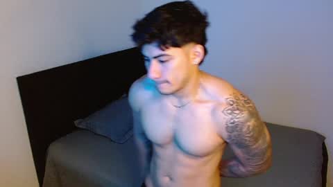 Snapshot of m1chaelx_ chatting on 07-10-26, 02:52 MICHAEL online show from 07-10-26, 02:52