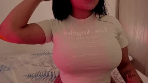 Emilia  online show from 05-23-26, 02:43