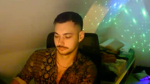 Snapshot of m1recevierrr chatting on 12-28-24, 03:58 m1recevierrr online show from 12-28-24, 03:58