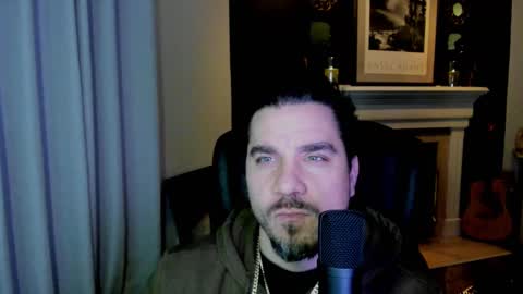 Snapshot of m4ck764561 chatting on 02-23-25, 03:02 m4ck online show from 02-23-25, 03:02