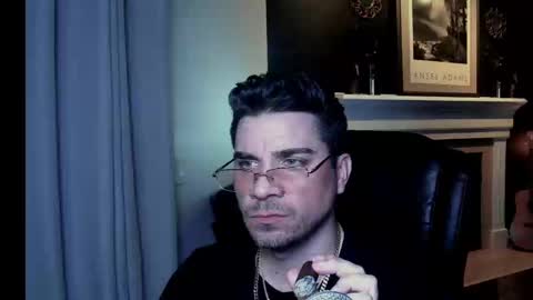 Snapshot of m4ck764561 chatting on 09-19-25, 01:51 m4ck online show from 09-19-25, 01:51