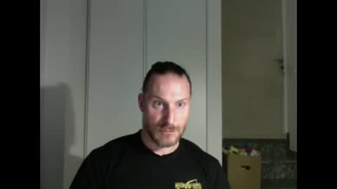 Snapshot of m4rduk81 chatting on 12-02-24, 05:15 m4rduk online show from 12-02-24, 05:15