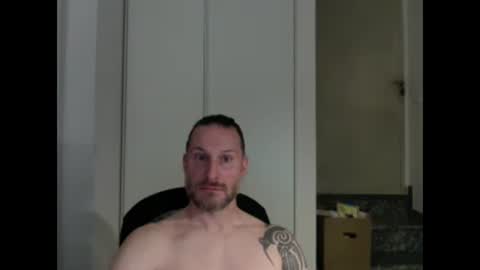 Snapshot of m4rduk81 chatting on 12-06-24, 06:17 m4rduk online show from 12-06-24, 06:17