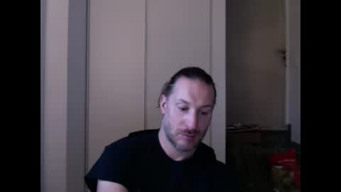 Snapshot of m4rduk81 chatting on 01-03-25, 07:06 m4rduk online show from 01-03-25, 07:06