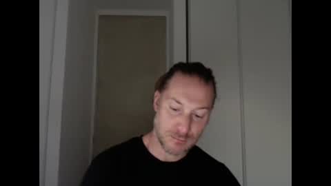 Snapshot of m4rduk81 chatting on 10-18-25, 05:54 m4rduk online show from 10-18-25, 05:54