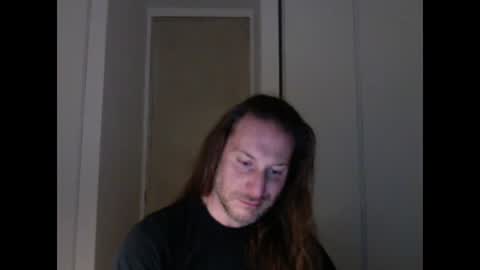 Snapshot of m4rduk81 chatting on 10-23-25, 03:50 m4rduk online show from 10-23-25, 03:50