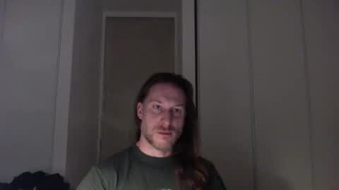 Snapshot of m4rduk81 chatting on 11-24-25, 04:45 m4rduk online show from 11-24-25, 04:45