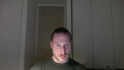 Snapshot of m4rduk81 chatting on 11-26-25, 05:03 m4rduk online show from 11-26-25, 05:03