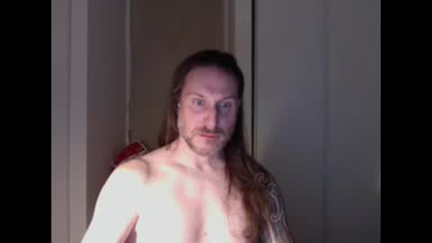 Snapshot of m4rduk81 chatting on 01-06-26, 10:56 m4rduk online show from 01-06-26, 10:56