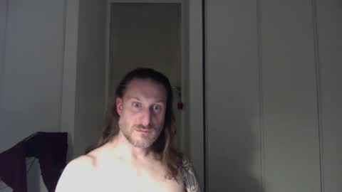 Snapshot of m4rduk81 chatting on 01-15-26, 08:56 m4rduk online show from 01-15-26, 08:56