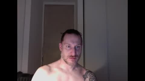 Snapshot of m4rduk81 chatting on 02-18-26, 04:30 m4rduk online show from 02-18-26, 04:30