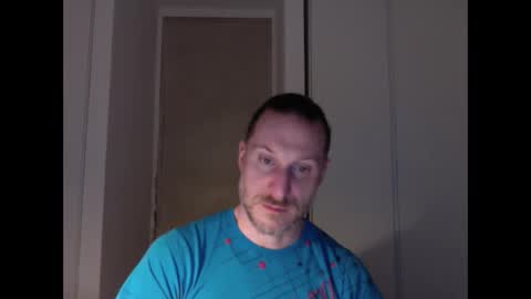 Snapshot of m4rduk81 chatting on 02-18-26, 04:58 m4rduk online show from 02-18-26, 04:58