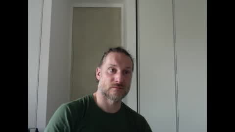 Snapshot of m4rduk81 chatting on 03-08-26, 09:35 m4rduk online show from 03-08-26, 09:35