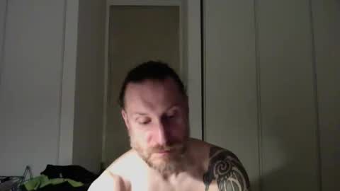 Snapshot of m4rduk81 chatting on 03-09-26, 08:46 m4rduk online show from 03-09-26, 08:46