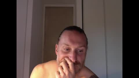 Snapshot of m4rduk81 chatting on 05-04-26, 04:25 m4rduk online show from 05-04-26, 04:25