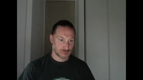 Snapshot of m4rduk81 chatting on 05-10-26, 05:12 m4rduk online show from 05-10-26, 05:12