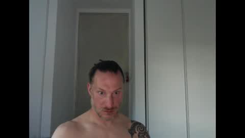 Snapshot of m4rduk81 chatting on 05-11-26, 04:48 m4rduk online show from 05-11-26, 04:48