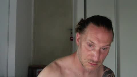 Snapshot of m4rduk81 chatting on 06-19-26, 05:50 m4rduk online show from 06-19-26, 05:50