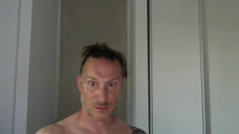 Snapshot of m4rduk81 chatting on 06-22-26, 04:04 m4rduk online show from 06-22-26, 04:04