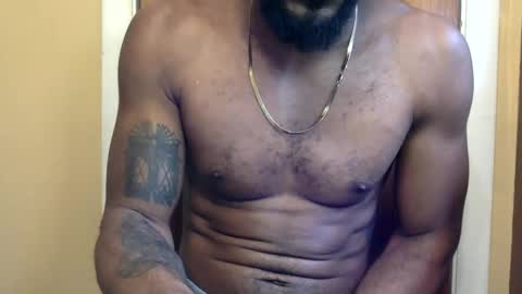 Snapshot of m4st3rmarcus chatting on 02-11-25, 07:27 Marcus Black online show from 02-11-25, 07:27