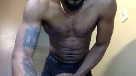 Snapshot of m4st3rmarcus chatting on 02-19-25, 03:27 Marcus Black online show from 02-19-25, 03:27