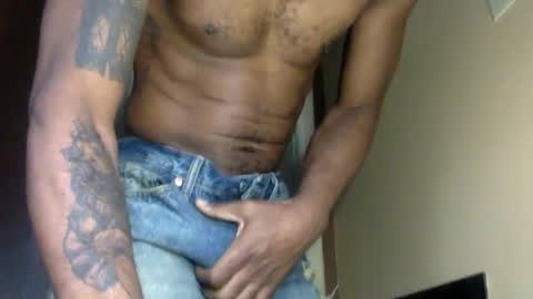 Snapshot of m4st3rmarcus chatting on 03-07-25, 01:18 Marcus Black online show from 03-07-25, 01:18