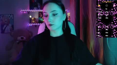 Snapshot of m_e_l_i_s_s_a_ chatting on 06-14-26, 08:33 Melissa online show from 06-14-26, 08:33