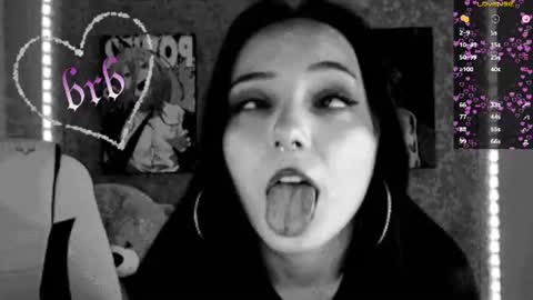 Snapshot of m_e_l_i_s_s_a_ chatting on 07-09-26, 05:39 Melissa online show from 07-09-26, 05:39
