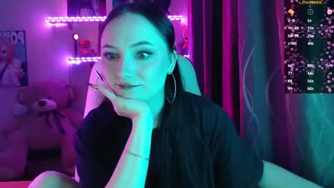 Snapshot of m_e_l_i_s_s_a_ chatting on 07-16-26, 08:26 Melissa online show from 07-16-26, 08:26