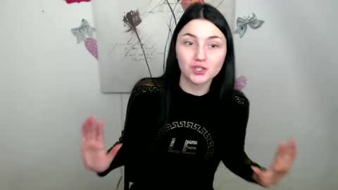 m_i_k_i_ online show from 02-20-26, 12:27