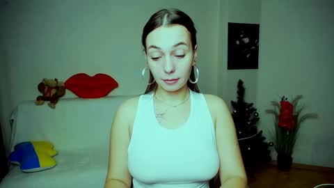 Vikki online show from 12-17-25, 01:28