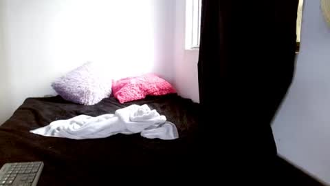 maaddy_thompson online show from 06-19-26, 10:35
