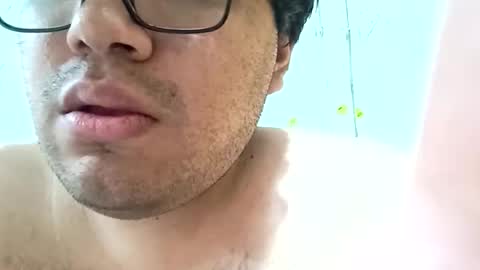 Snapshot of maarin_12 chatting on 11-06-25, 06:31 maarin_12 online show from 11-06-25, 06:31