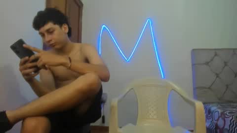 Snapshot of maaster420 chatting on 02-15-26, 04:58 itgram pezlo josue online show from 02-15-26, 04:58
