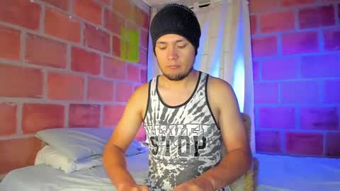 Snapshot of maax_taylor01 chatting on 01-22-25, 02:14 online show from 01-22-25, 02:14