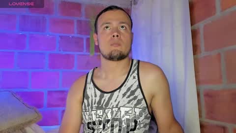 Snapshot of maax_taylor01 chatting on 02-03-25, 06:39 online show from 02-03-25, 06:39