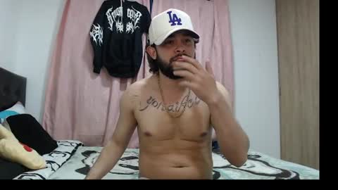 Snapshot of maaxxx_steel chatting on 11-10-25, 12:31 Soy Max online show from 11-10-25, 12:31