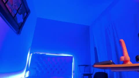 Snapshot of mabbelnova chatting on 06-15-26, 10:45 mabbelnova online show from 06-15-26, 10:45