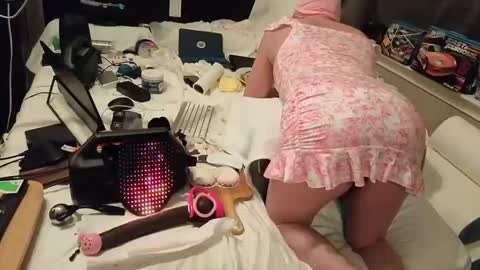 mac1119 online show from 12-21-25, 07:04