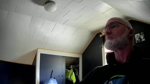 mac8181 online show from 02-18-25, 02:27