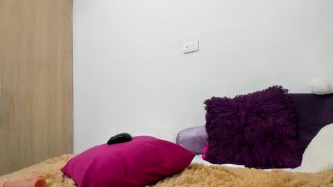 Snapshot of macarenaawills chatting on 01-27-25, 07:24 macarenaawills online show from 01-27-25, 07:24