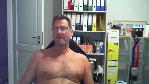 macfly67 online show from 04-29-26, 08:59