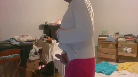 MACHOLIVRE online show from 11-10-25, 04:55