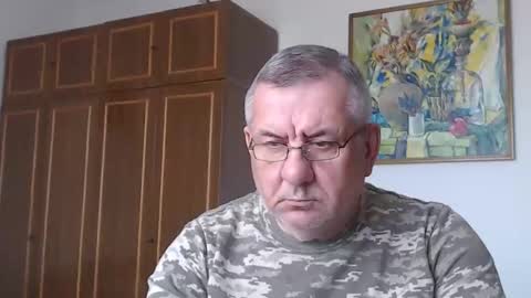 Snapshot of machomale3 chatting on 04-18-26, 03:38 Macho online show from 04-18-26, 03:38