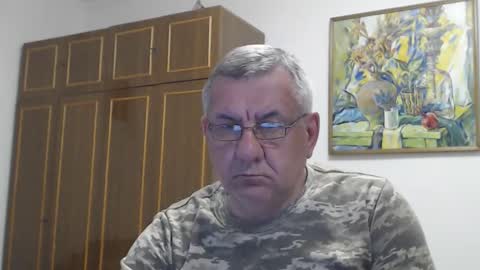 Snapshot of machomale3 chatting on 04-22-26, 06:42 Macho online show from 04-22-26, 06:42