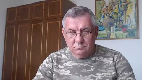 Snapshot of machomale3 chatting on 04-28-26, 03:39 Macho online show from 04-28-26, 03:39