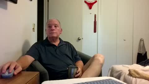 Snapshot of mackdocc001 chatting on 07-13-26, 12:52 mackdocc001 online show from 07-13-26, 12:52