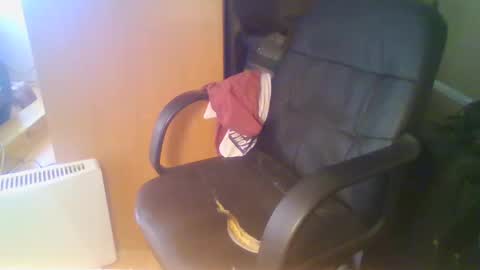 Snapshot of mackenss20 chatting on 09-27-25, 07:57 Makan online show from 09-27-25, 07:57