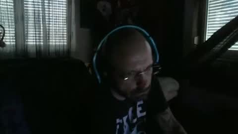 Snapshot of mad_dem0n chatting on 02-09-25, 02:18 Manuel online show from 02-09-25, 02:18