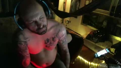 Snapshot of mad_dem0n chatting on 03-08-25, 06:05 Manuel online show from 03-08-25, 06:05